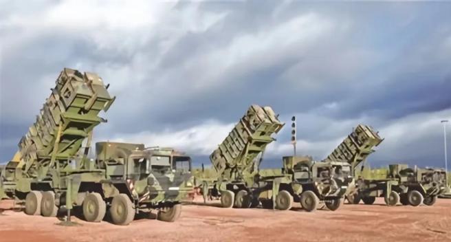 地缘冲突交织,中东求援乌克兰;特朗普批评声起。 新闻 地缘冲突交织,中东求援乌克兰;特朗普批评声起。 新闻 地缘冲突交织,中东求援乌克兰;特朗普批评声起。 新闻