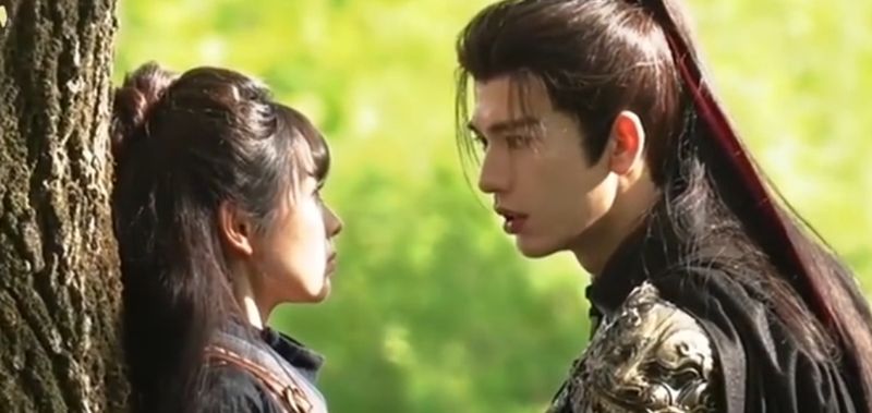  《逐玉》全集提前外泄事件曝光；版权方强势回应，行业盗版顽疾再引关注。 娱乐新闻