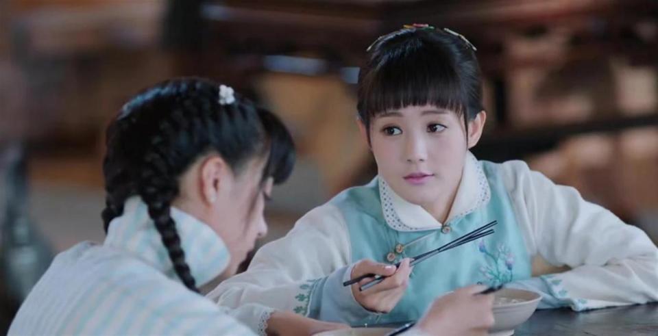  戏里甜到齁、戏外冷如冰：这对顶流CP被资本裹挟的爱情太让人心疼 情感心理