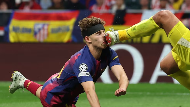  【战术复盘】三次VAR干预如何重塑马德里之夜：巴萨出局背后的判罚逻辑 体育新闻